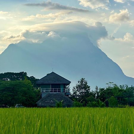 Baan Porhdoi Goidao Villa Chiang Dao Exteriör bild