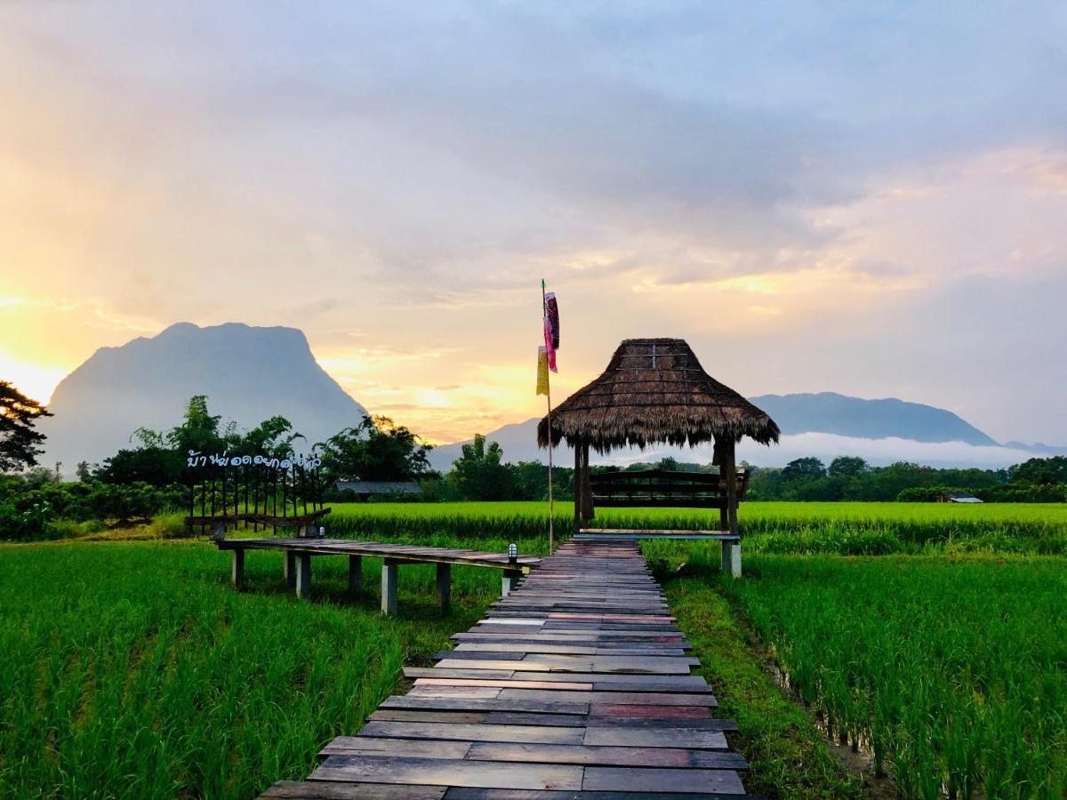 Baan Porhdoi Goidao Villa Chiang Dao Exteriör bild