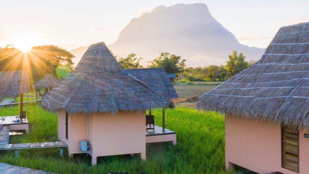 Baan Porhdoi Goidao Villa Chiang Dao Exteriör bild