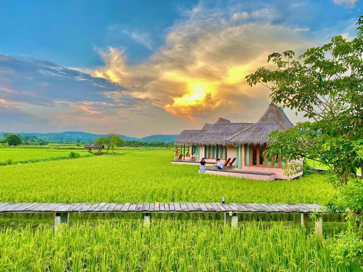 Baan Porhdoi Goidao Villa Chiang Dao Exteriör bild
